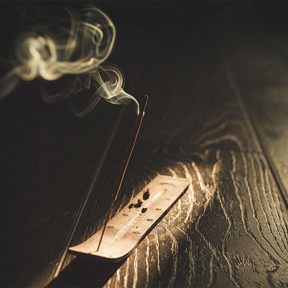 Raucherstabchen_Incense_Halter_stander_cbdlux_hempshop_luxembourg_zubehoer_lifestyle