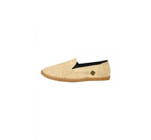 Load image into Gallery viewer, Hemp_clothing_wear_fashion_Slipper_comfy_natur_brown_Luxembourg
